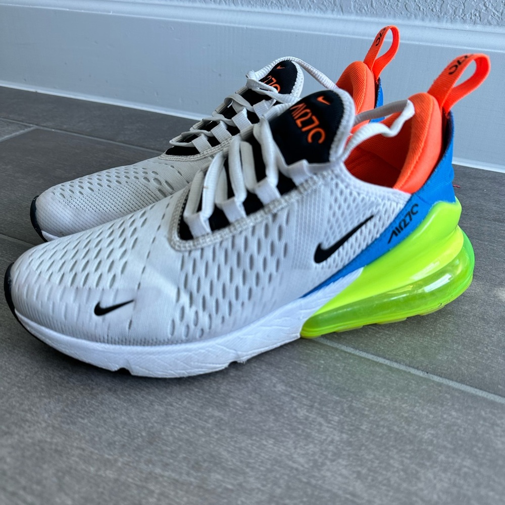 Women’s Air Max 270 in highlighter Sz 8.5